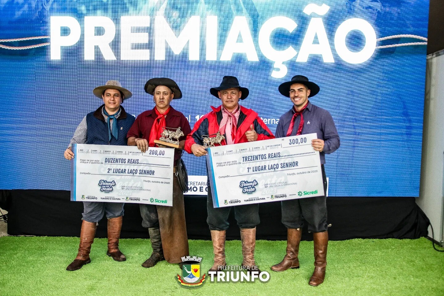 387058309_632007175771751_8356448705517946381_n (1).jpg