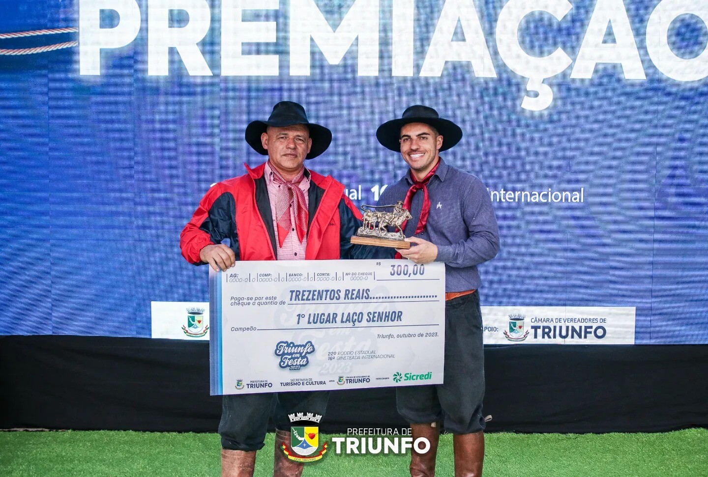 387840633_632007192438416_857153349222862433_n (1).jpg