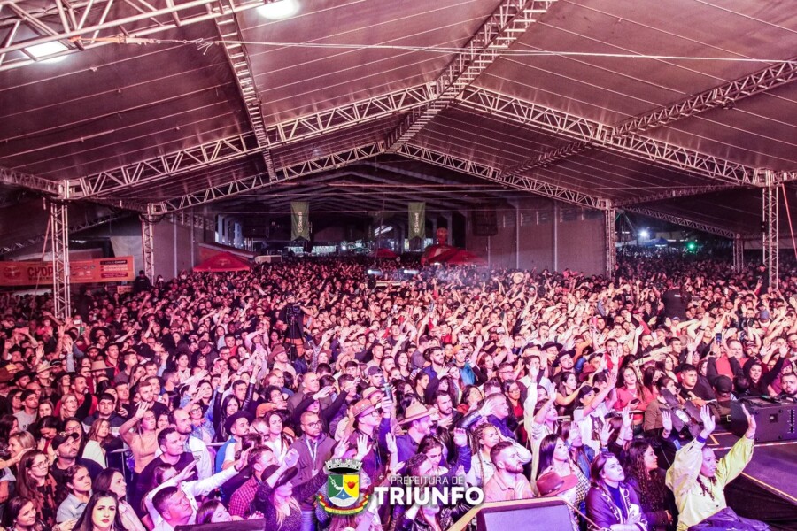 fernandoesorocaba-realizam-o-maior-show-da-historia-do-triunfo-em-festa