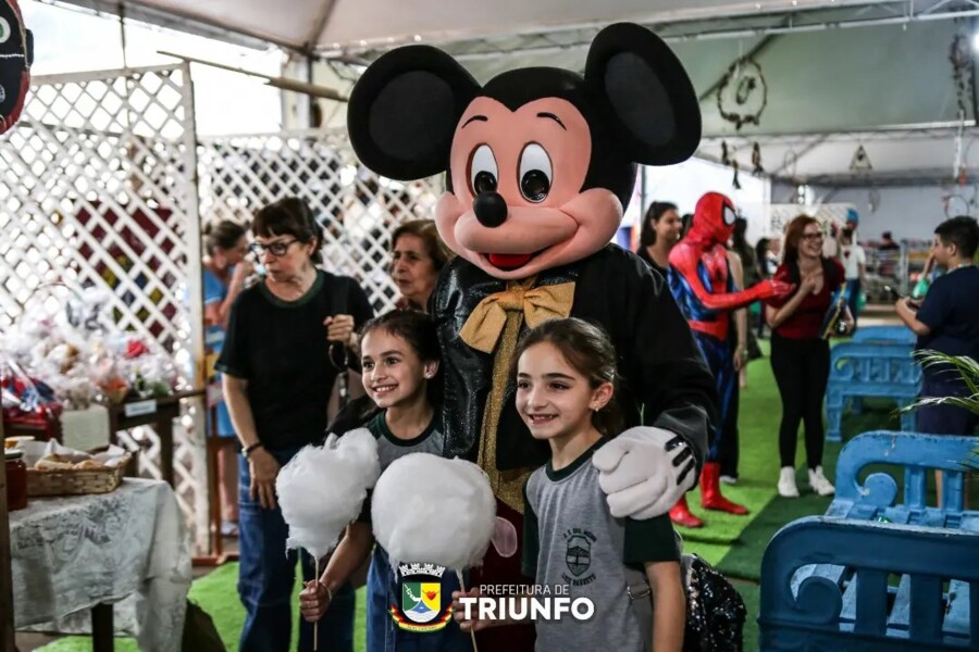 32-feira-do-livro-de-triunfo-realiza-abertura-oficial