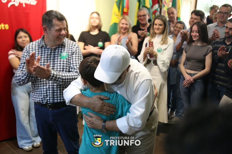 senador-paulo-paim-realiza-vistoria-em-imovel-indicado-para-instalacao-do-ifsul-em-triunfo