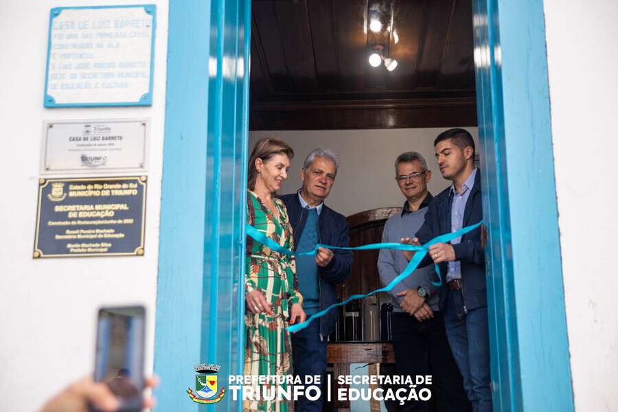 prefeitura-municipal-reinaugura-secretaria-de-educacao