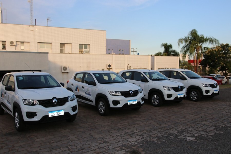 adminsitracao-municipal-adquiriu-novos-carros-para-reforcar-atendimento-na-saude