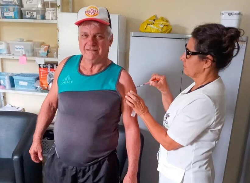 idosos-da-casa-de-repouso-nossa-senhora-aparecida-recebem-vacina-bivalente-contra-covid
