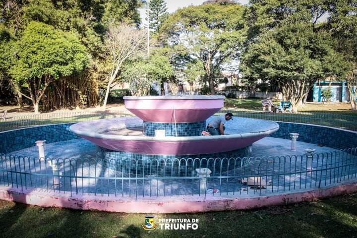 segue-obras-de-revitalizacao-na-praca-do-chafariz