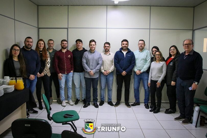 secretaria-de-desenvolvimento-economico-sala-do-empreendedor-e-secretaria-de-compras-realizam-bate-papo-sobre-a-nova-lei-de-licitacoes